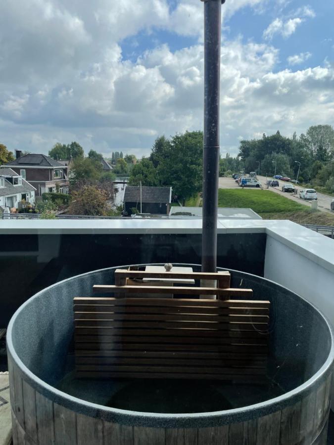 Above And Beyond - Luxe Suite Met Sauna En Stoomdouche Zaandam Exterior photo
